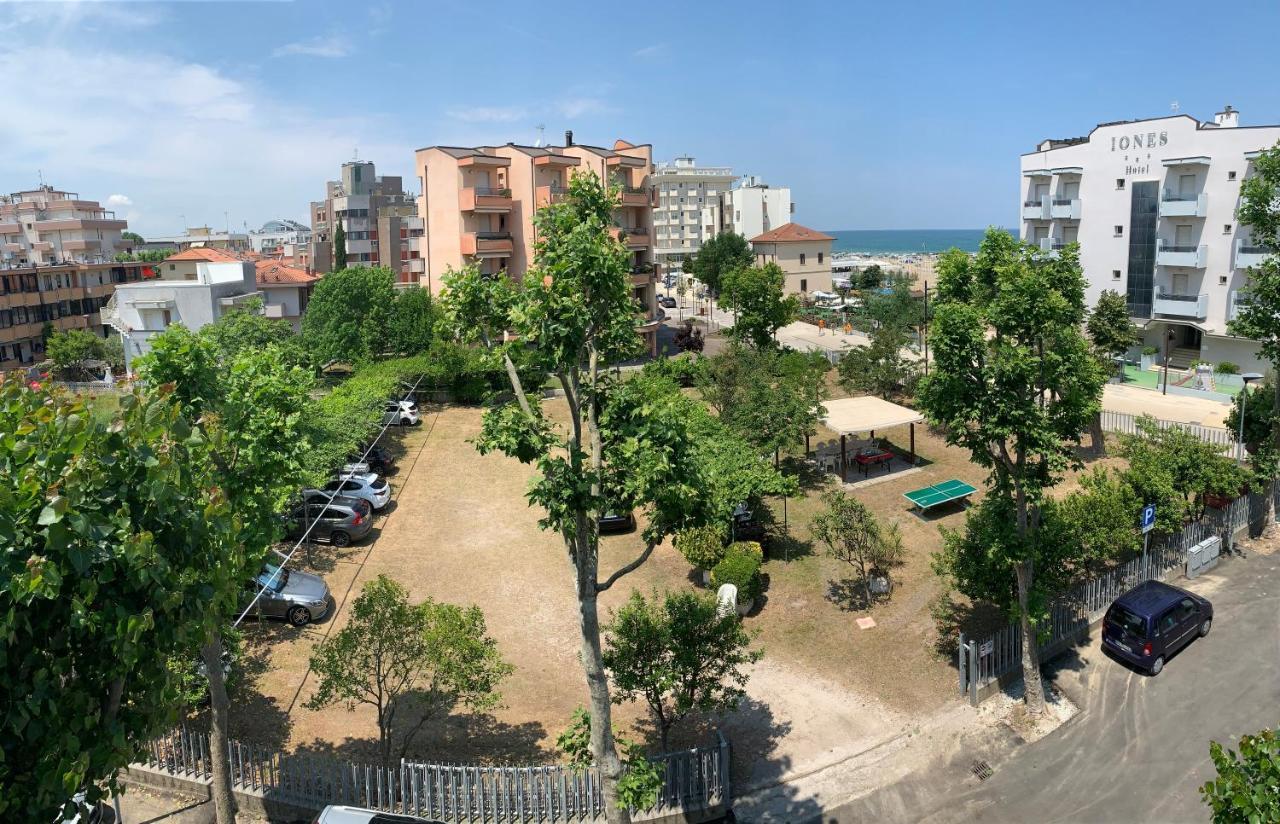 Hotel Del Vecchio Римини Экстерьер фото